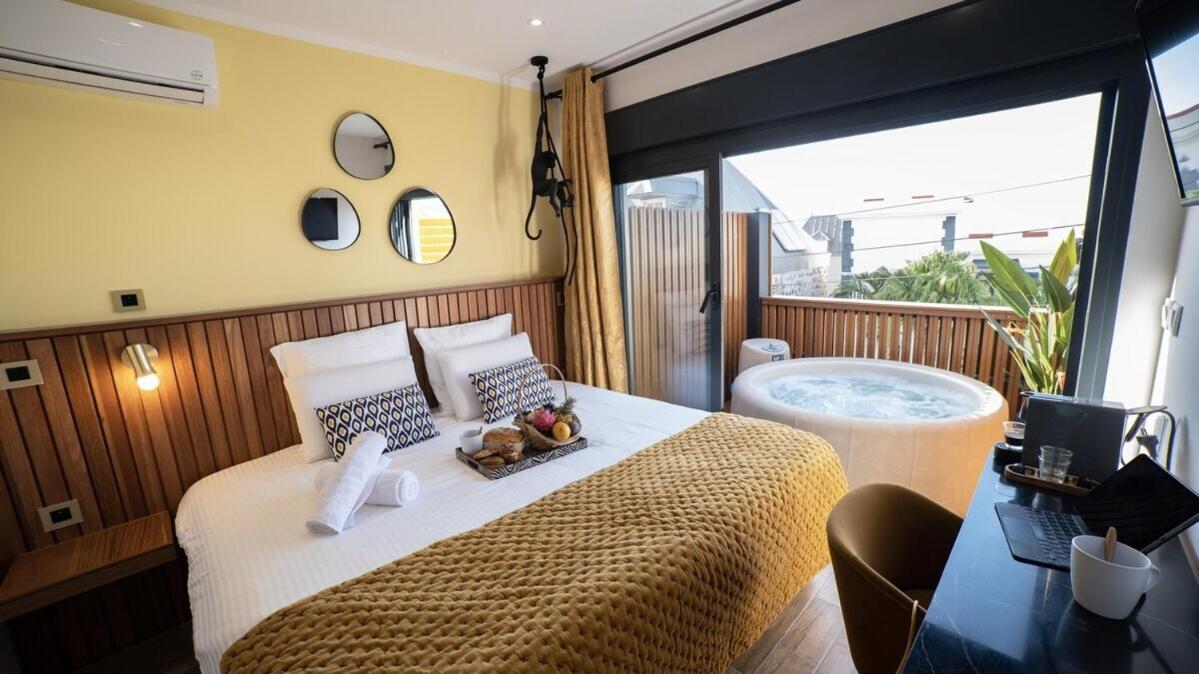 Maison Le Patio Сен-Дени Экстерьер фото